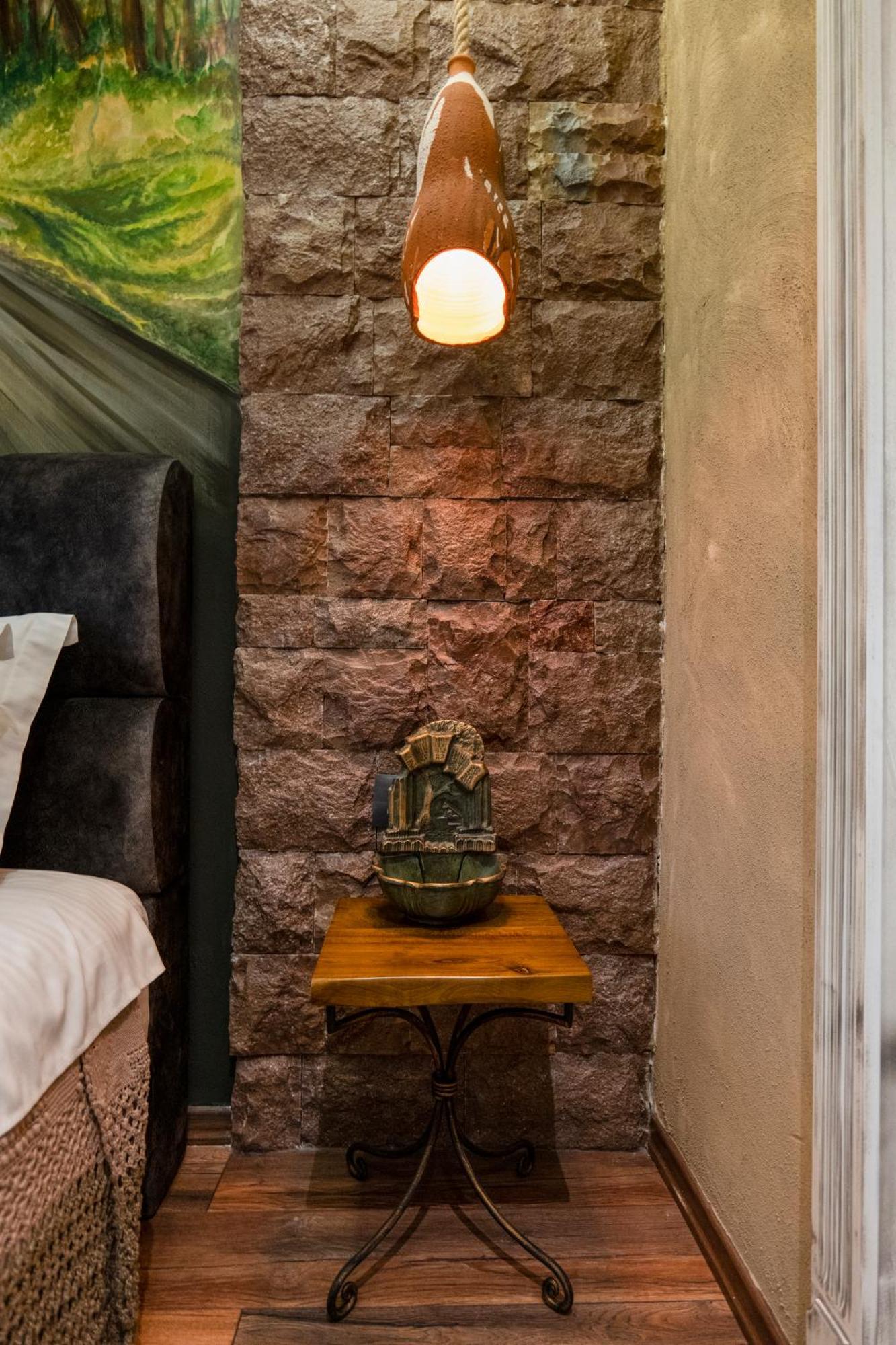 Vila Eden Boutique Hotel Korce Exterior photo