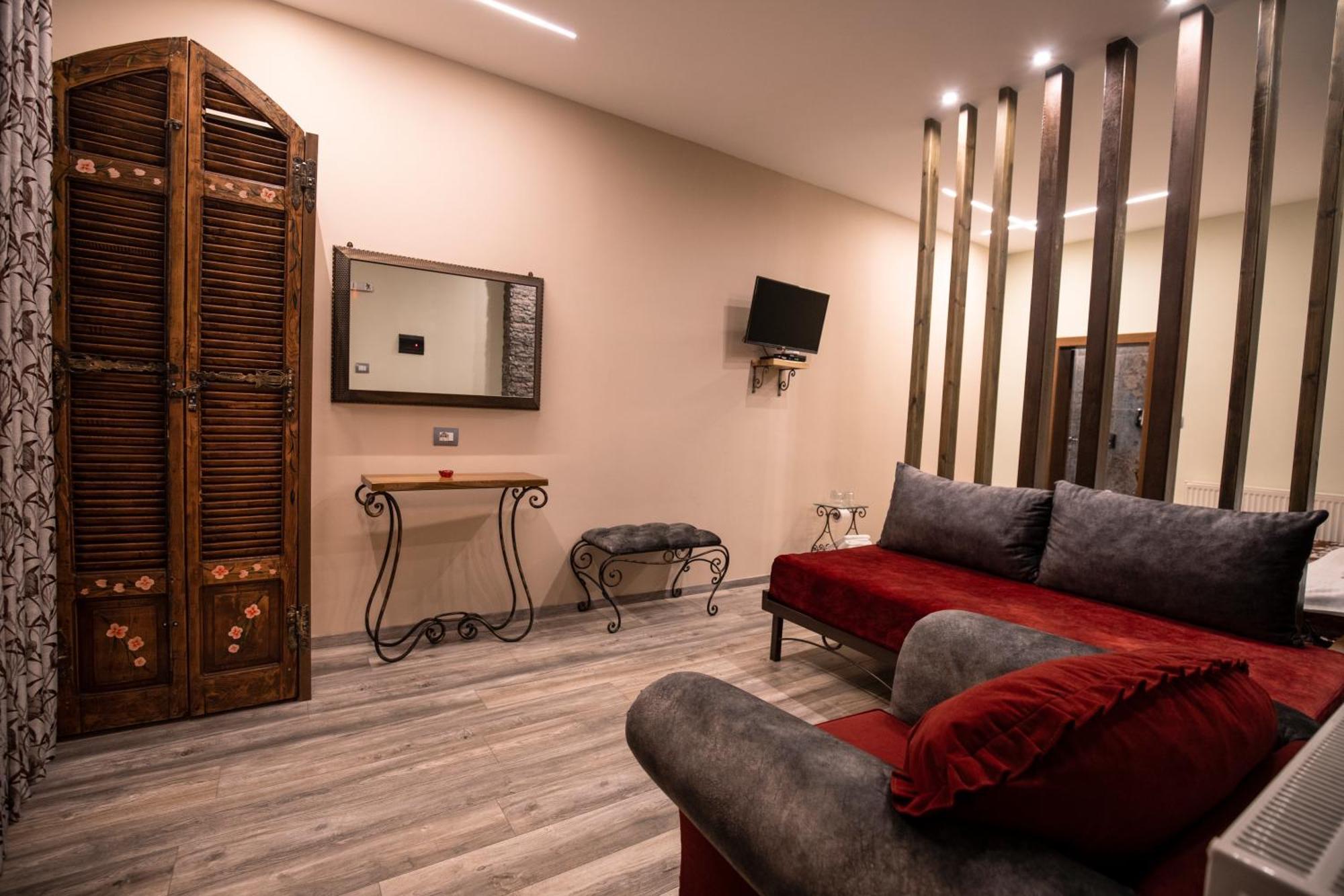Vila Eden Boutique Hotel Korce Room photo