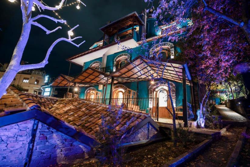Vila Eden Boutique Hotel Korce Exterior photo